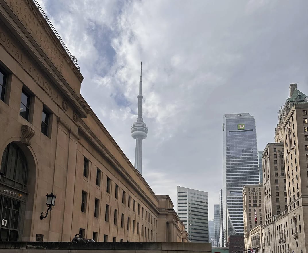 Toronto skyline with CN Tower